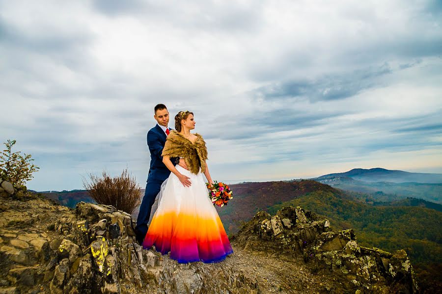 Fotografo di matrimoni Lajos Sziráki Olex (olex). Foto del 10 gennaio 2021