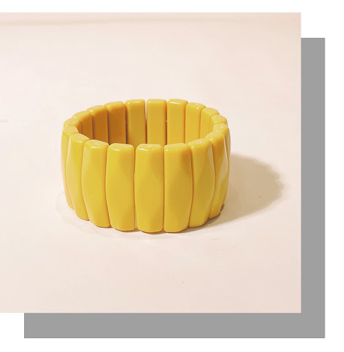 Title 4, Womens handmade beaded bracelet in resin acryl...