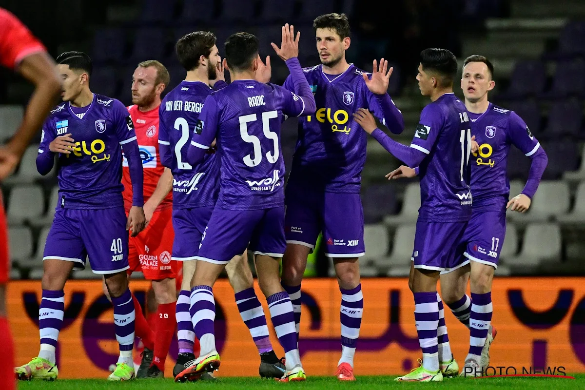 Officieel: onlangs gedebuteerd bij Beerschot, volgend seizoen bij AA Gent aan de slag