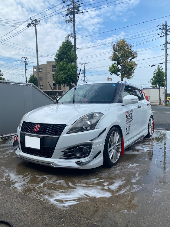 スイフトスポーツのスイスポ・zc32sに関するカスタム事例の投稿画像1枚目