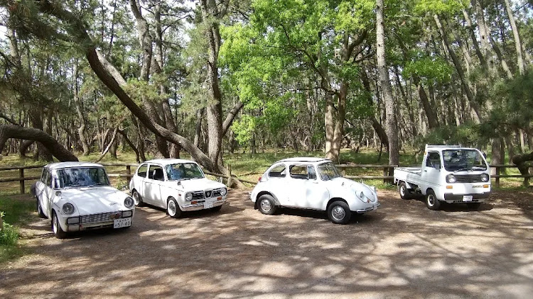 スバル360のサブロクミーティング・スバル360・波戸岬・スバルR2・昭和の日に関するカスタム事例の投稿画像5枚目