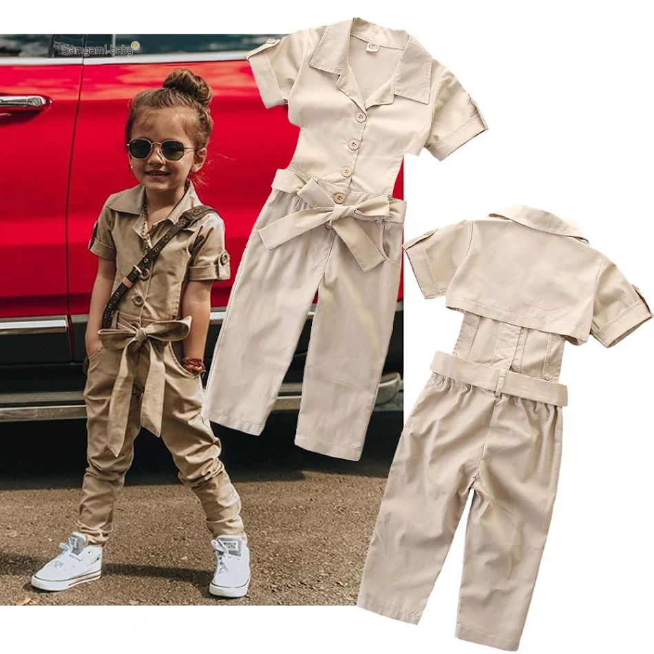 Pantalons de travail enfant tendance été, confortables et résistants. Idéaux pour les jeux et l'aventure, mode enfant pour l'été.