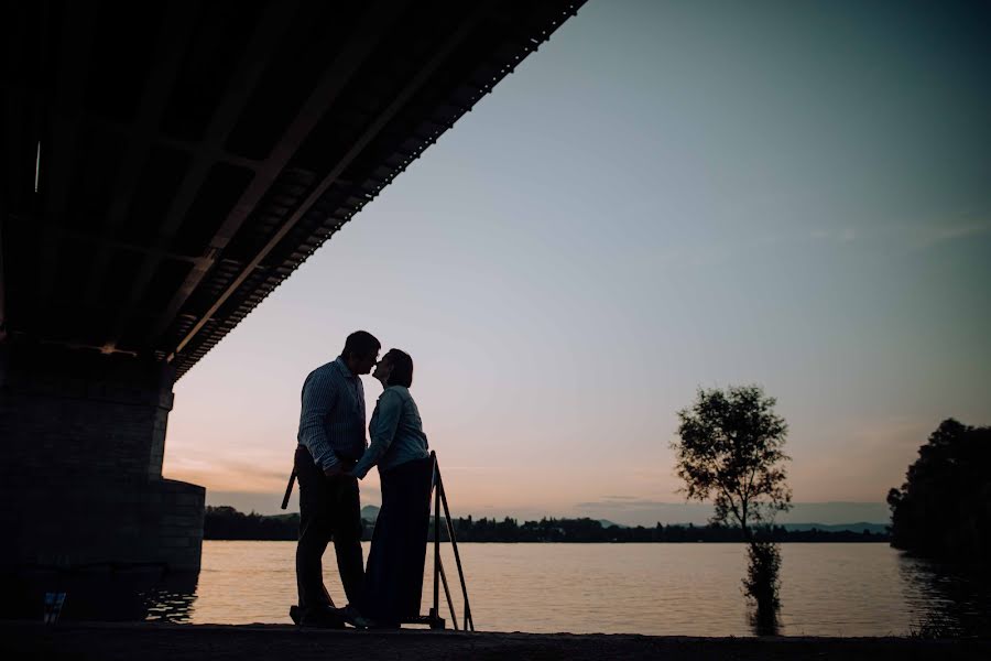 Fotografo di matrimoni Attila Ancsin (feherlovon). Foto del 17 luglio 2023