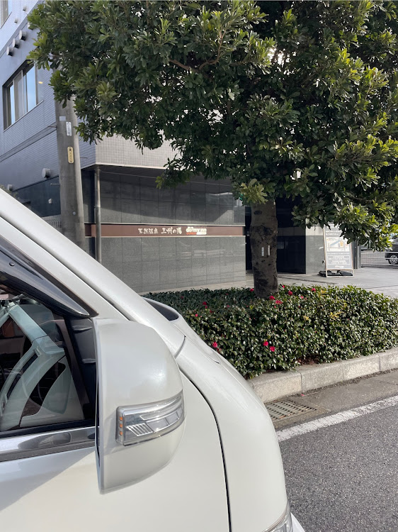 ハイエースのあけましておめでとうございます・今年もよろしくお願いします・ハイエースカスタム・レガンス・車中泊の旅に関するカスタム事例の投稿画像3枚目