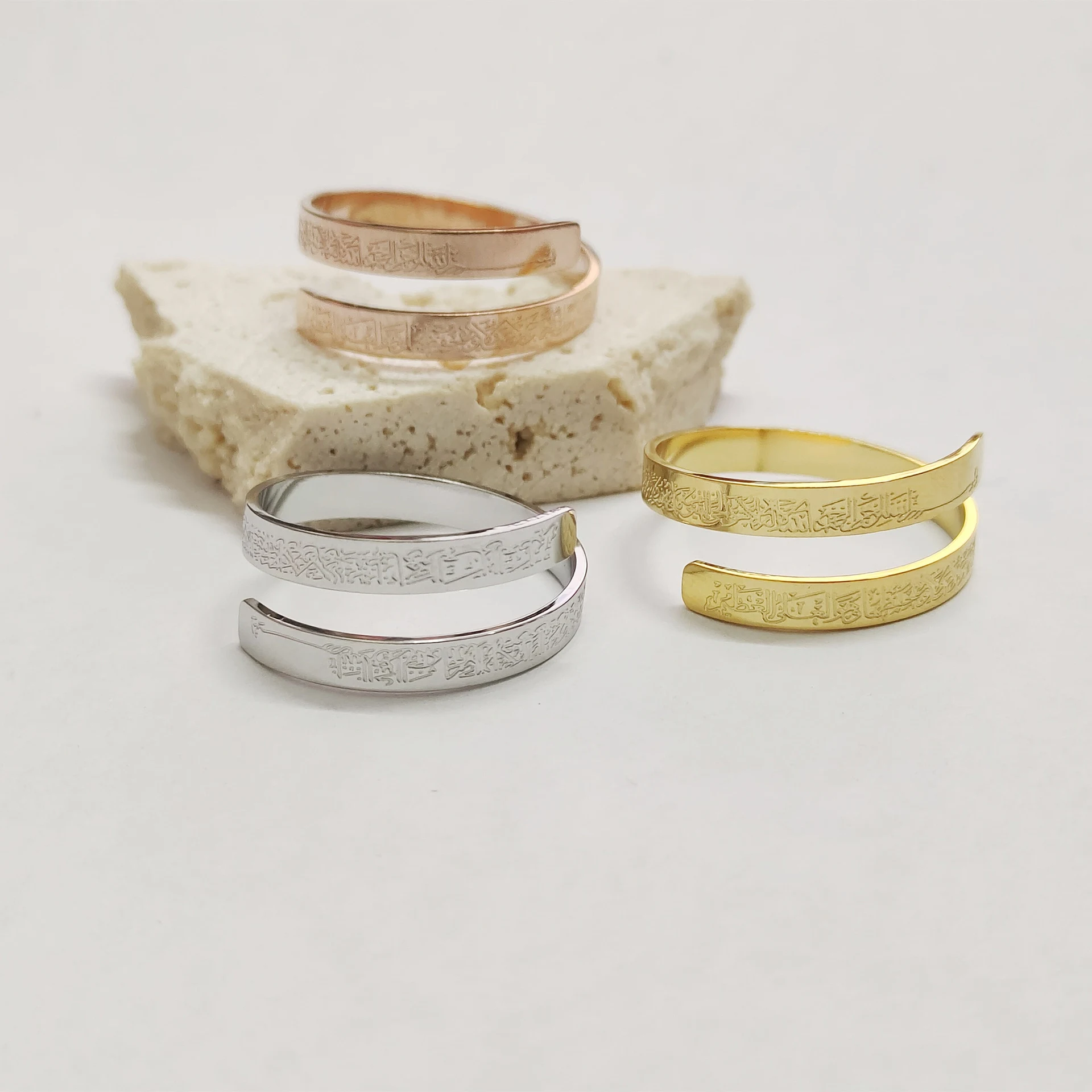 Title 3, Bague à bande Kurxi Ayatur européenne et améric...