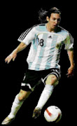 Peru's John Galliquio, right, tries to reach Argentina's Lionel Messi during a Copa America quarter final game in Barquisimeto, Venezuela, Sunday, July 8, 2007.  (AP Photo/Natacha Pisarenko)