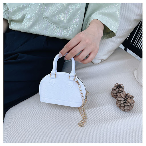 Title 11, Womens Shell Crossbody Chain Handbag a stylish...