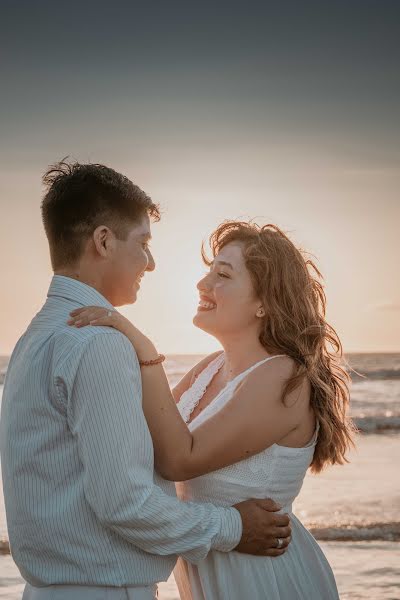 Bryllupsfotograf Rashel Niño (rashelnrfoto). Foto fra august 10 2021