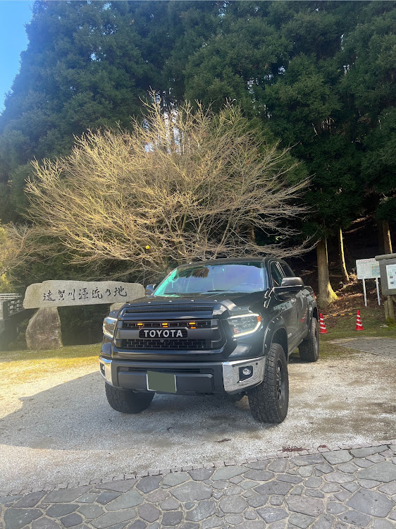 タンドラのフルサイズ・米国トヨタ タンドラ・V8・5700ccに関するカスタム事例の投稿画像1枚目