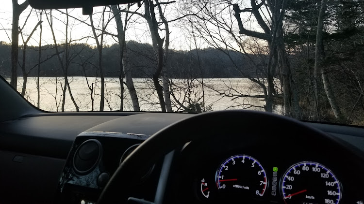 ベリーサの無加工スマホ撮り・ドライブ・チミケップ湖・北海道・湖畔に関するカスタム事例の投稿画像6枚目