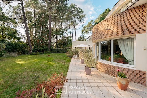 Maison contemporaine avec jardin et terrasse 2