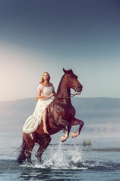 Wedding photographer Denis Baturin (baturindenis). Photo of 8 November 2016