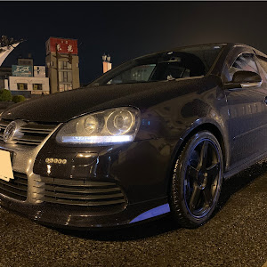 ゴルフ R32