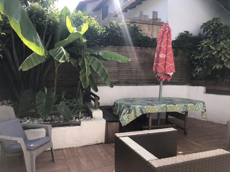 Location meublée maison 5 pièces 90 m² à Biarritz (64200), 1 600 €