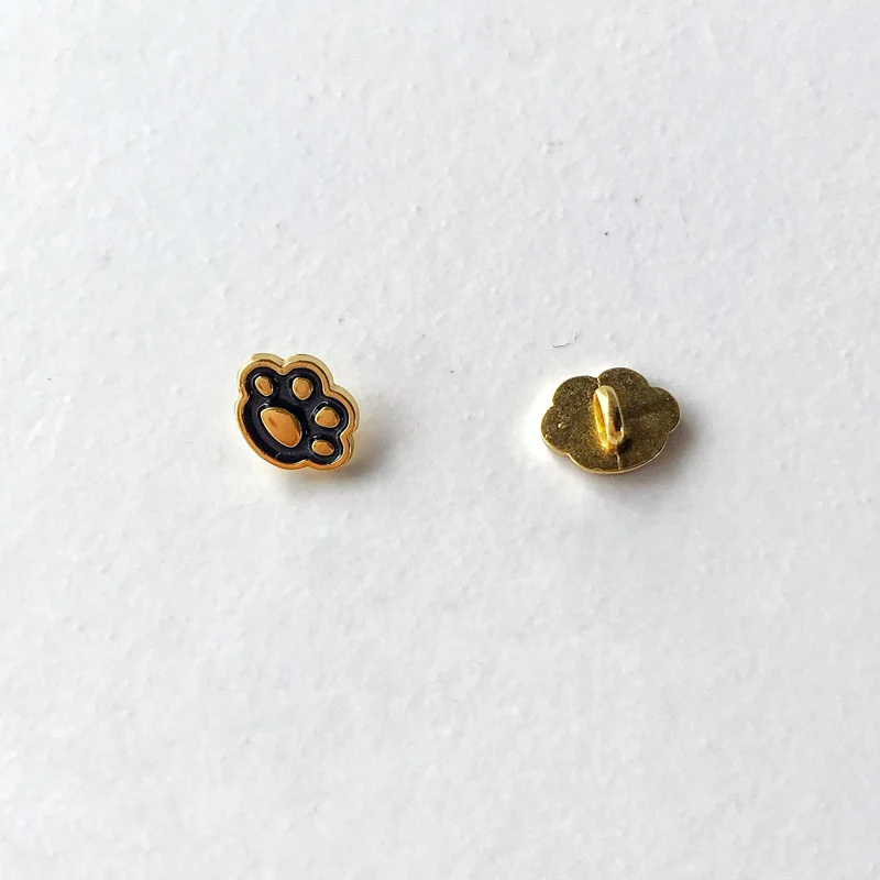 8mm Mini Kattenpoot Knopen voor Babykleding DIY. Handgemaakte accessoires ideaal voor knutselprojecten, naaien en handwerk.