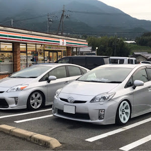 プリウス ZVW30