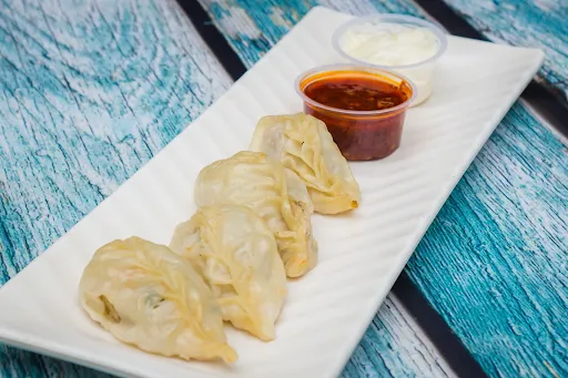 Chicken Steamed Momos [8 Pieces]