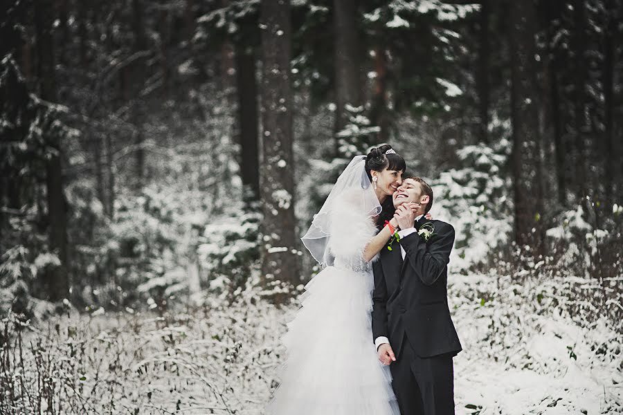 結婚式の写真家Artem Rozanov (railwayboy)。2012 11月11日の写真