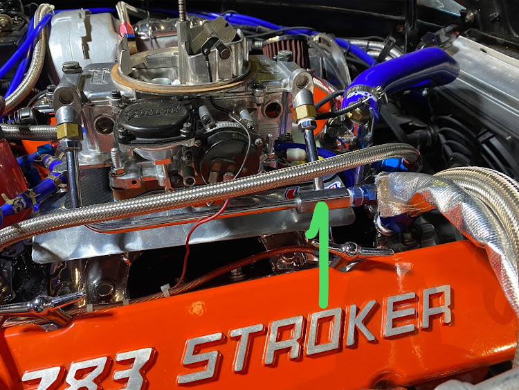 コルベット クーペの旧車・シボレー・UnderGround DIY・アメ車・キャブのやつに関するカスタム事例の投稿画像2枚目