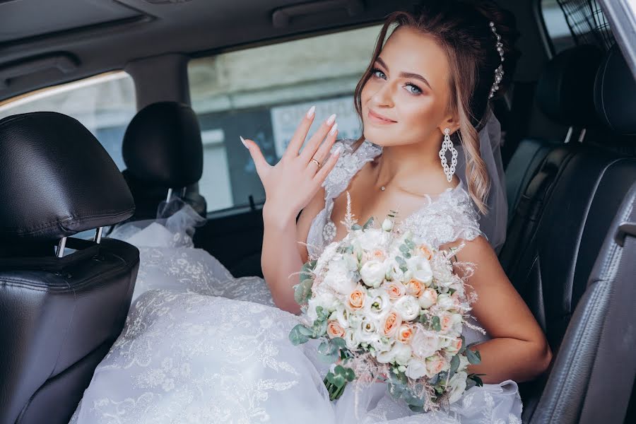 Wedding photographer Aleksandr Kostosyak (saniol). Photo of 11 November 2020