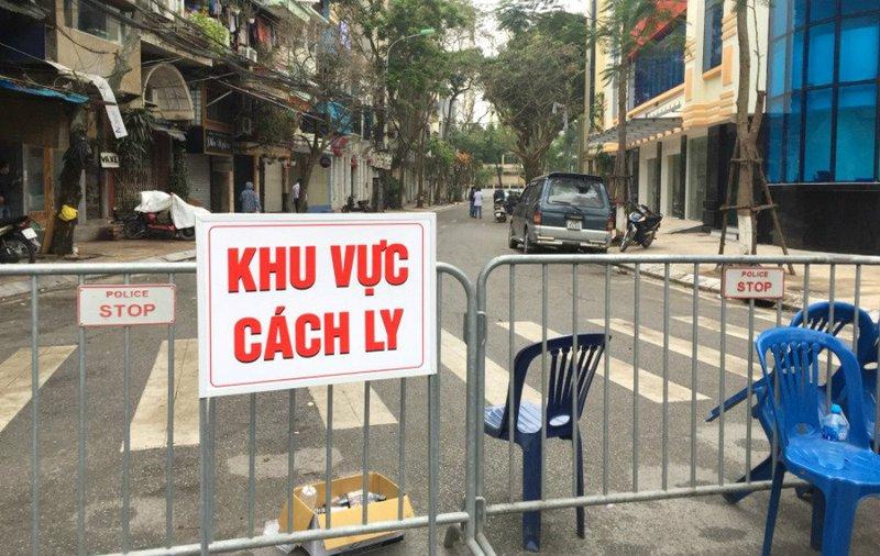 Giãn cách xã hội: phòng ngừa sự lây truyền COVID-19 | Vinmec