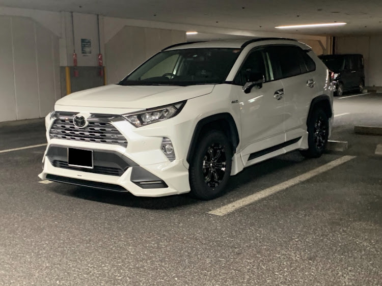 RAV4のTOYOTA・RAV4・SUV・愛車・車検に関するカスタム事例の投稿画像1枚目
