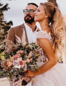 Fotógrafo de casamento Yulya Kamenskaya (myjuly). Foto de 5 de fevereiro 2019