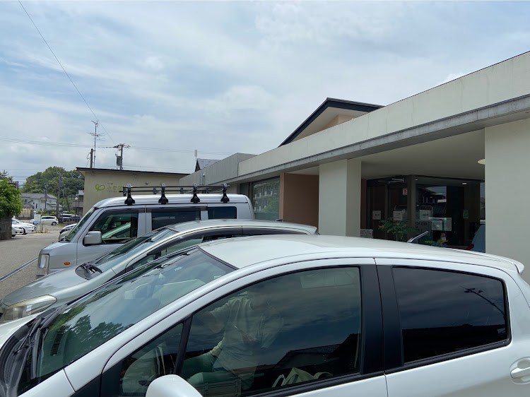 インスパイアの病院の駐車場・フクピカ洗車・ホイールもピカピカ・梅雨の晴れ間・模型の鳥🦆に関するカスタム事例の投稿画像3枚目
