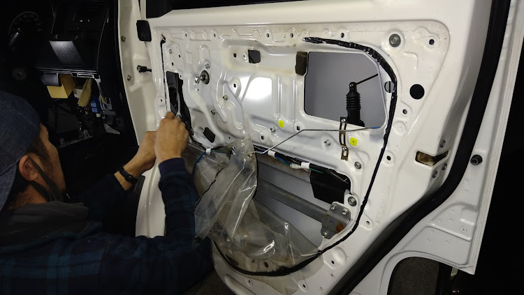 Yasuさんが投稿したタウンエースバン・S402M・DIY・ガラスコーティング・キーレスエントリー取付に関するカスタム事例の投稿画像3枚目
