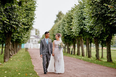 शादी का फोटोग्राफर Aleksandr Chernyy (alchyornyj)। अक्तूबर 15 2019 का फोटो