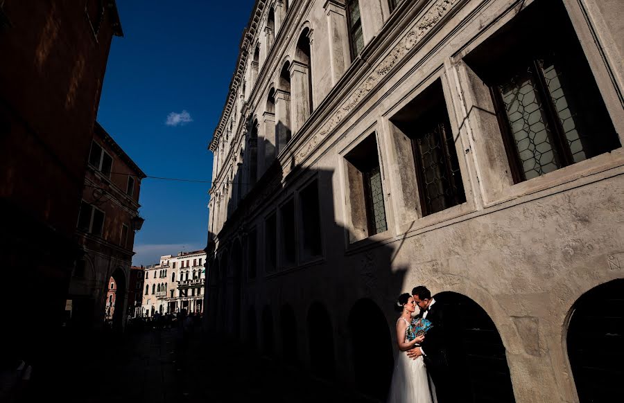 Fotografo di matrimoni Ciprian Grigorescu (cipriangrigores). Foto del 18 aprile 2023