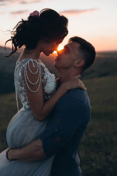 Fotografo di matrimoni Vladimir Popovich (valdemar). Foto del 1 aprile 2018