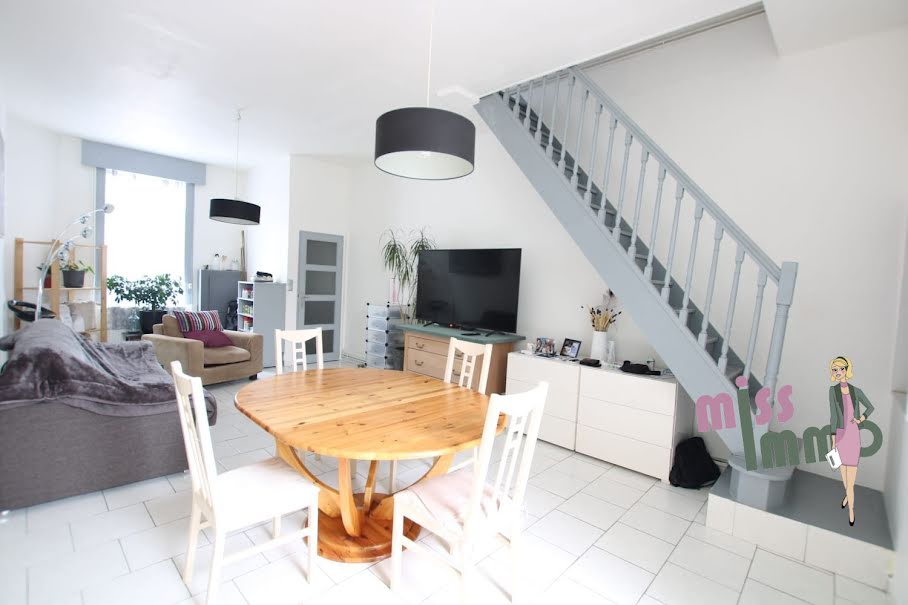 Vente maison 6 pièces 96 m² à Roubaix (59100), 126 500 €