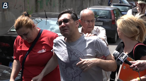 Izvršitelji pokušali da isele porodicu iz stana na Dorćolu, gradjani postavljali barikade (VIDEO)