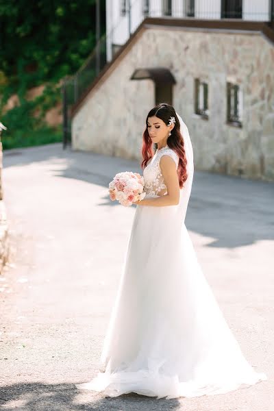 Wedding photographer Olga Bulgakova (obulgako). Photo of 16 June 2022