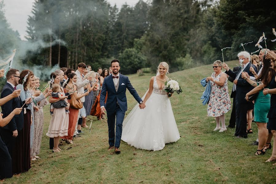 Fotógrafo de casamento Katharina Hajduk (glanzmatt). Foto de 27 de outubro 2020