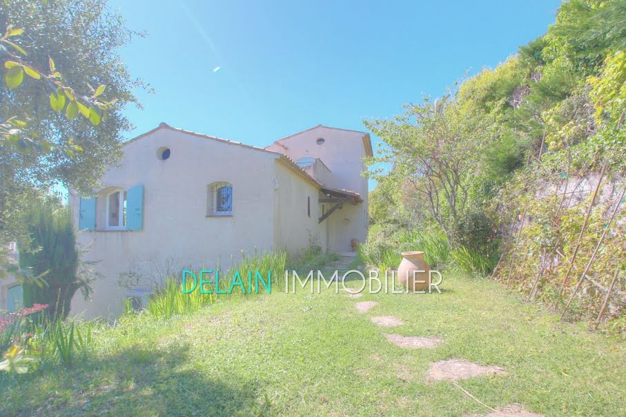 Vente villa 5 pièces 167.6 m² à Cagnes-sur-Mer (06800), 980 000 €