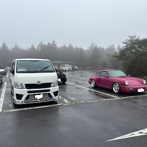 ハイエースバン TRH200V