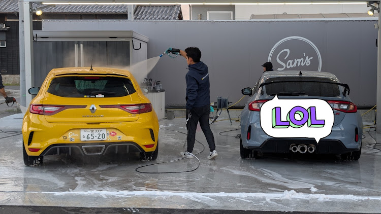 メガーヌ ハッチバックのplus・洗車、コーティングに関するカスタム事例の投稿画像3枚目