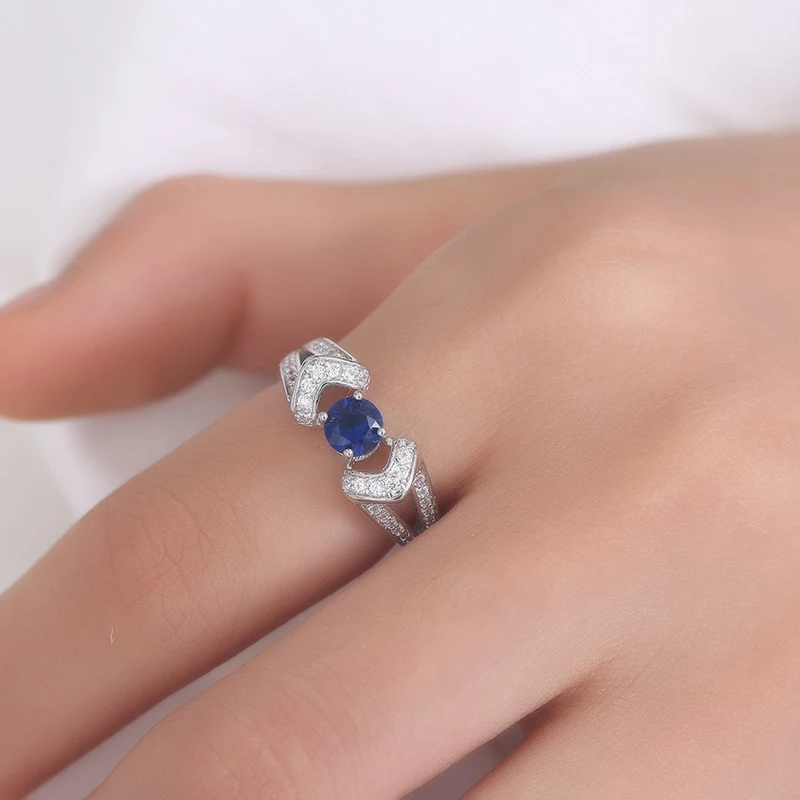 Creative Hollow Zircon Copper Ring, Elegant Women's Jewelry, Modern and Attractive Design, Perfect Gift for Her.