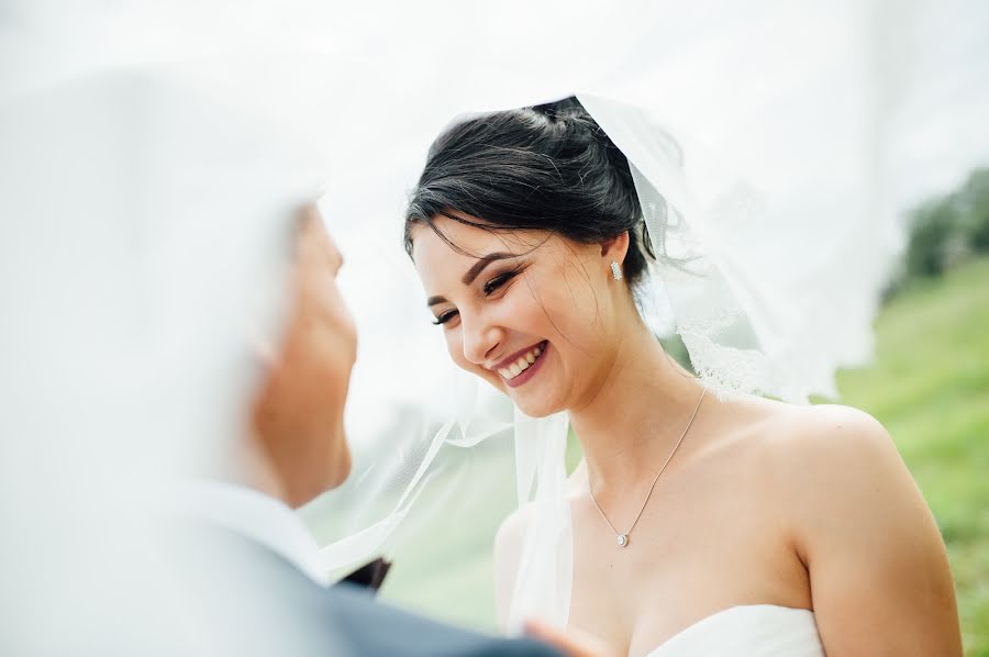 Fotógrafo de casamento Darya Shramko (dashashramko). Foto de 4 de outubro 2017