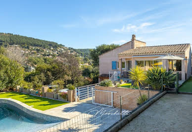 House with pool and terrace 4