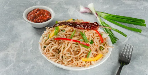 Veg Garlic Hakka Noodles