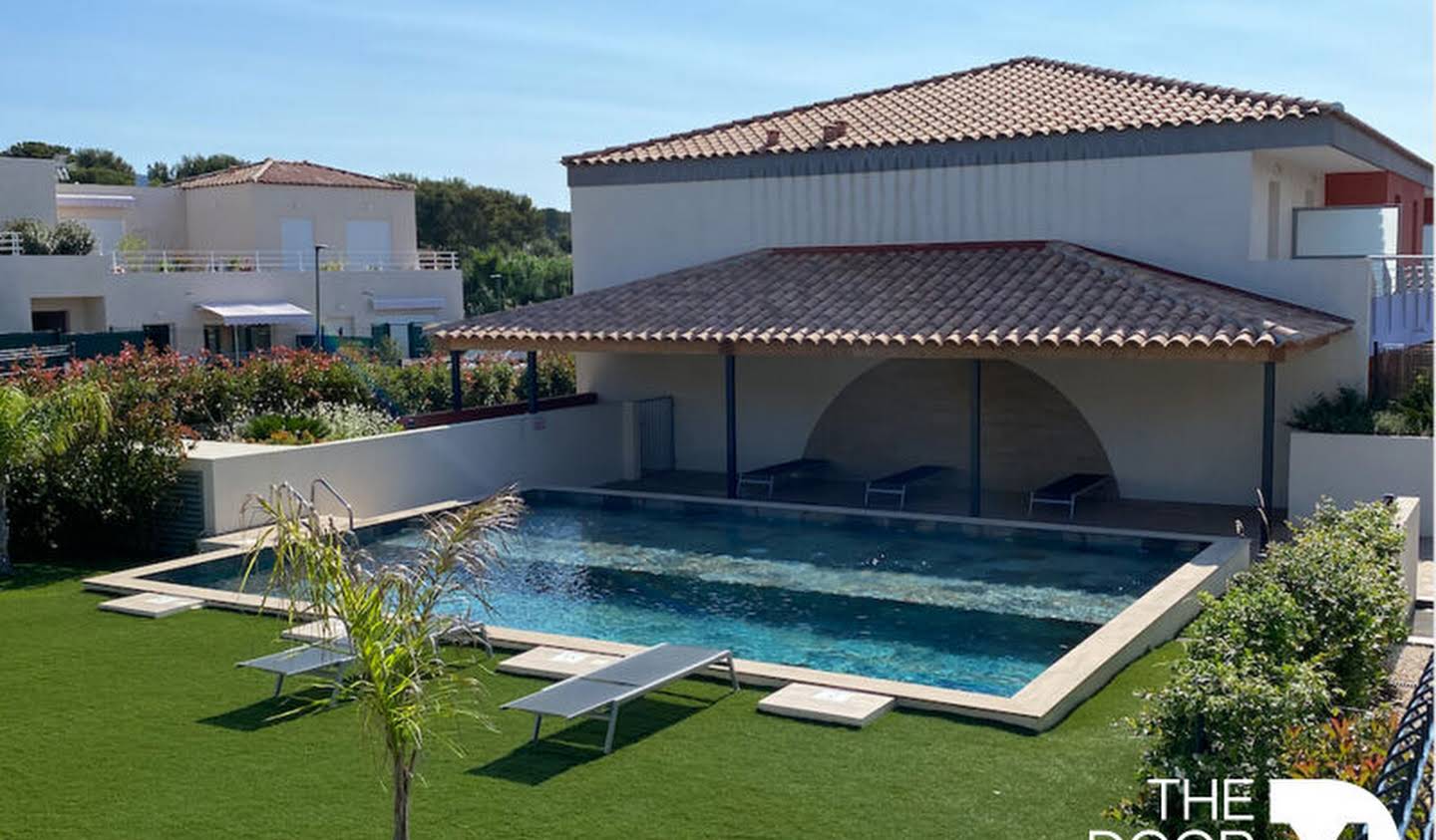 Appartement avec terrasse et piscine Bormes-les-Mimosas