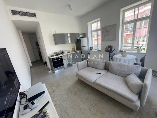 Apartment 4