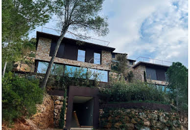 House with pool and terrace 3