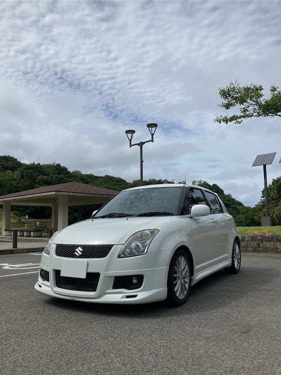 スイフトスポーツのゆうきさんが投稿したカスタム事例の投稿画像1枚目