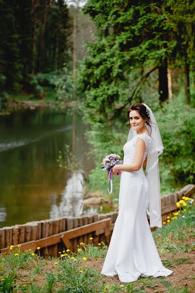 Wedding photographer Anton Kamenskikh (akamenskih). Photo of 27 May 2016