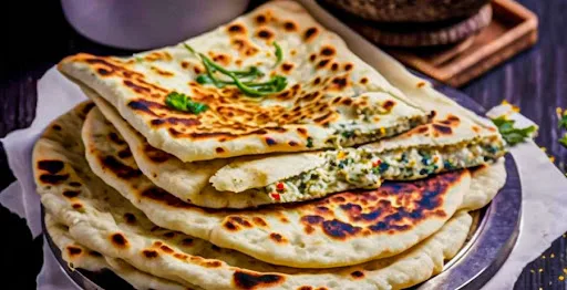 Tawa Paneer Pyaaz Paratha (Whole Wheat)