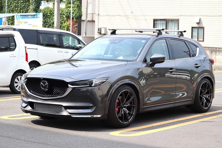 CX-5のCX-5・cx-5 KF・マシグレ・ナンバーレス・オフ会0人に関するカスタム事例の投稿画像1枚目